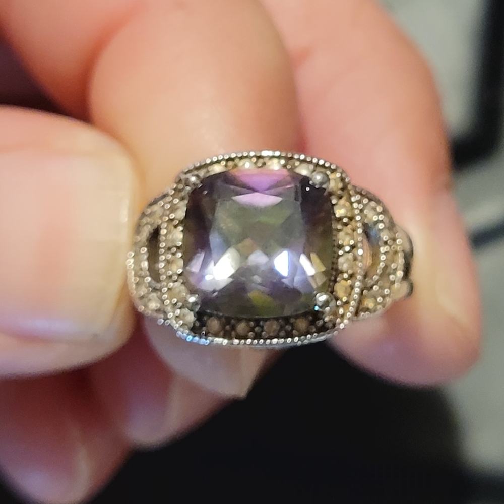Elegant Silver and Purple Women's Ring